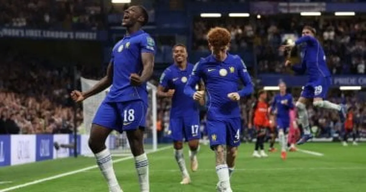 تشيلسي يعبر إلى الدور الثالث في كأس كاراباو بثنائية في مرمى لوتون تاون