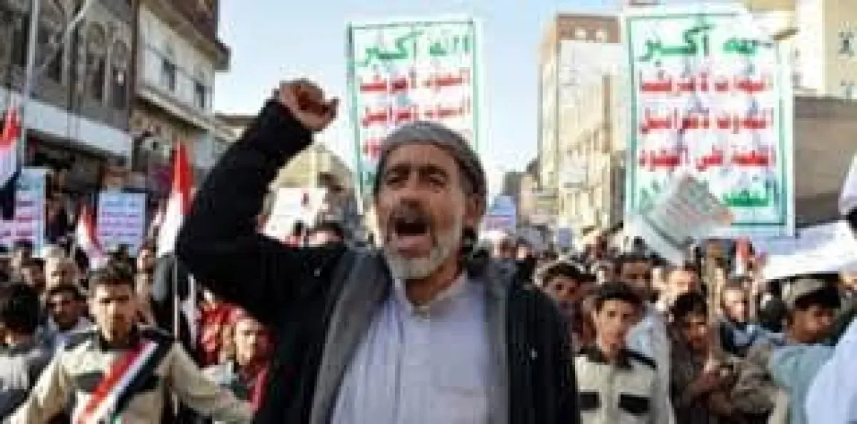 انتقادات ممنهجة واختبارات ولاء.. المليشيا تلجأ لـ