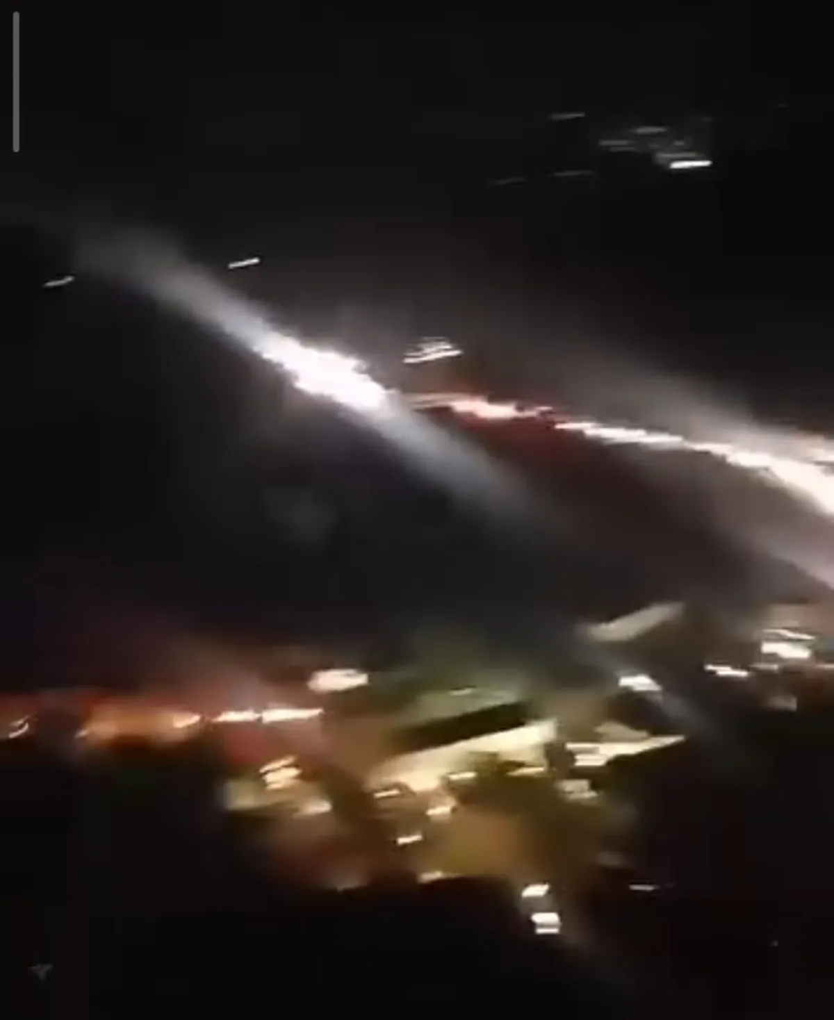 أرتال حوثية تتحرك ليلاً من أربع محافظات نحو تعز والساحل الغربي