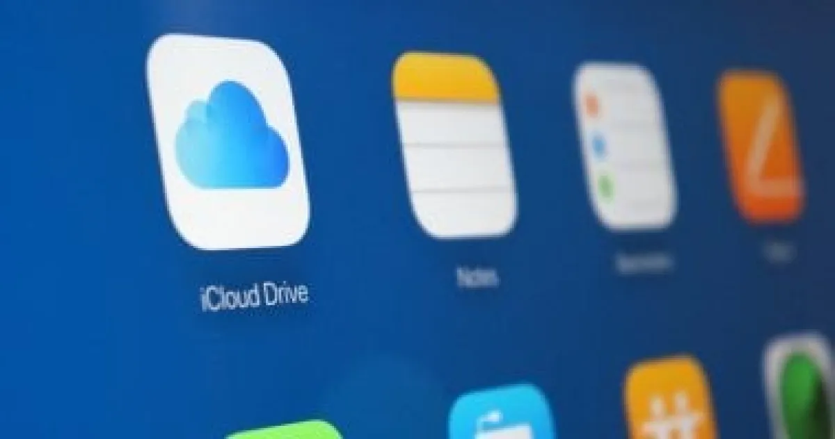 خلل تقني في إشعارات iCloud يزعج مستخدمي آيفون بشارة حمراء مستمرة