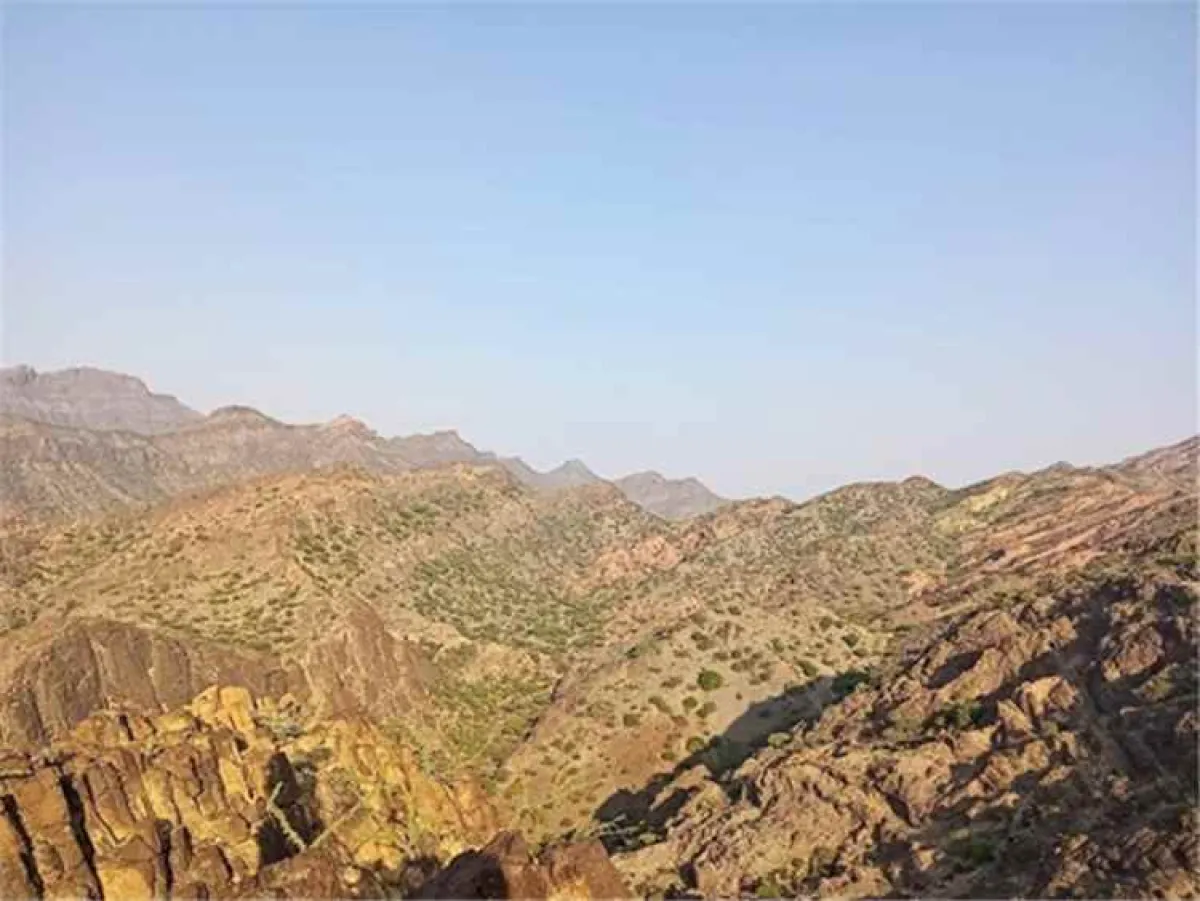 غارات جوية تضرب تعزيزات حوثية قبل وصولها إلى جبهات الصبيحة