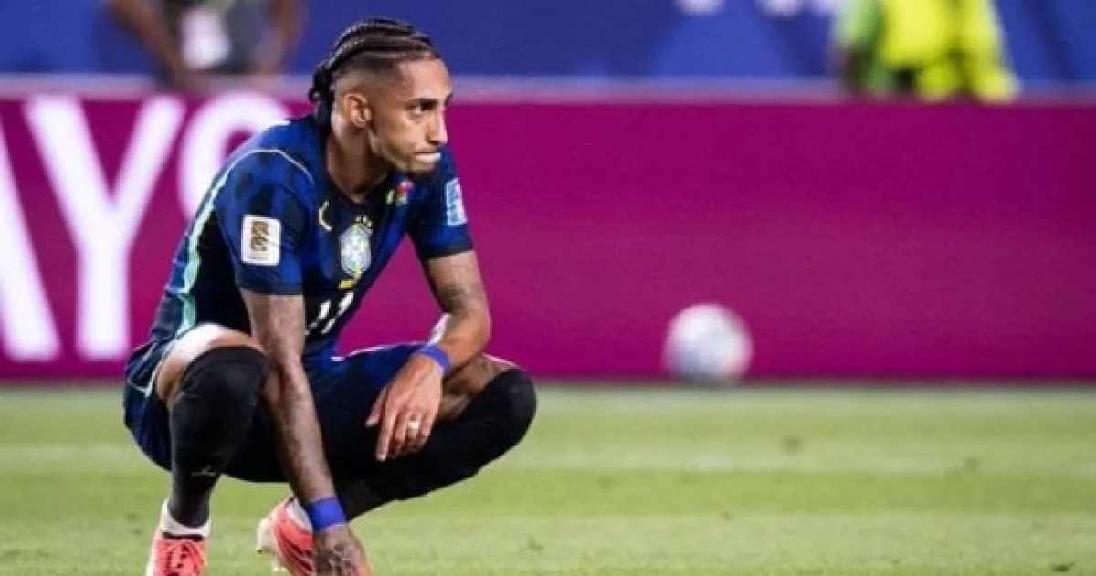 قلق في برشلونة: إصابة رافينيا تنهي مشاركته مبكراً مع البرازيل
