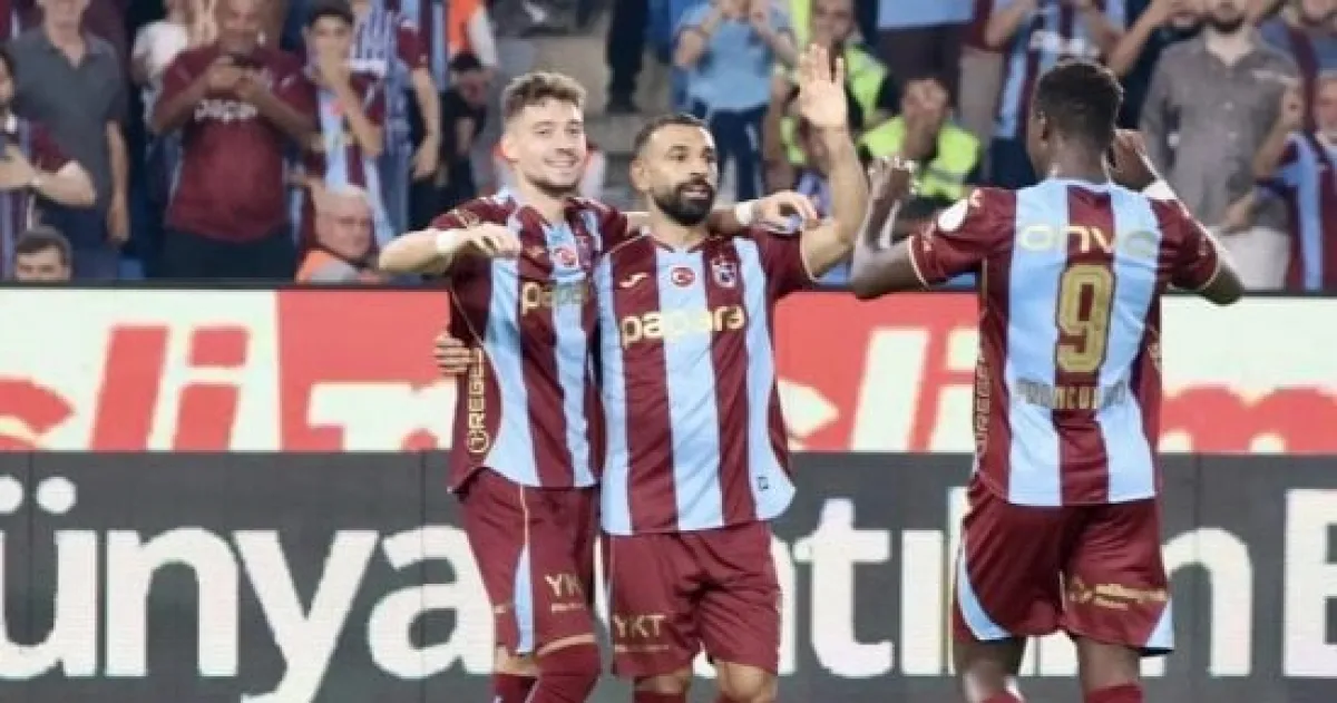 تحدي النجيل الصناعي يواجه محمد صلاح في ظهوره الأول بدوري المؤتمر الأوروبي
