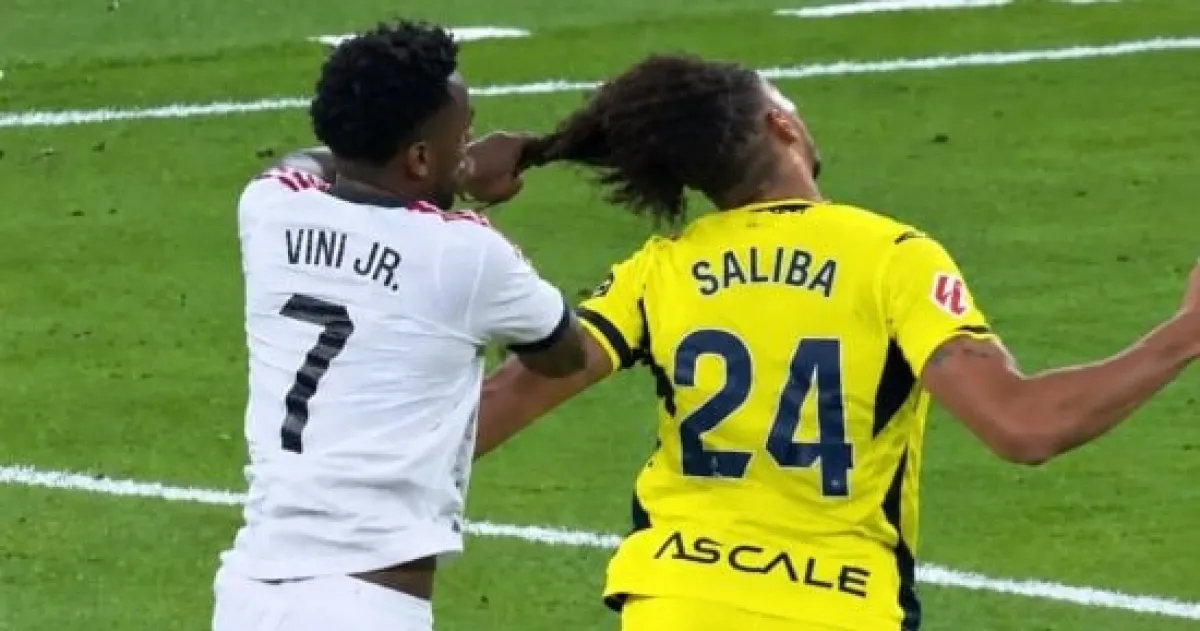 5 وقائع لشد الشعر أشعلت الجدل في الملاعب العالمية