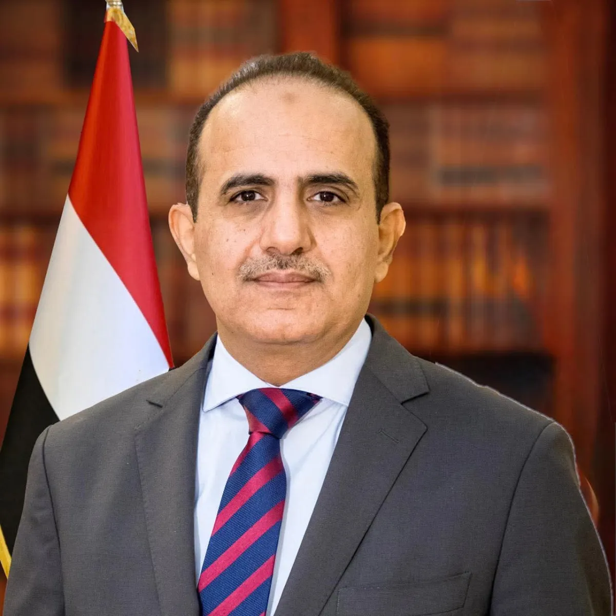 وزير الصحة: 5 شهداء و16 جريحاً في الهجوم الحوثي على قصر معاشيق