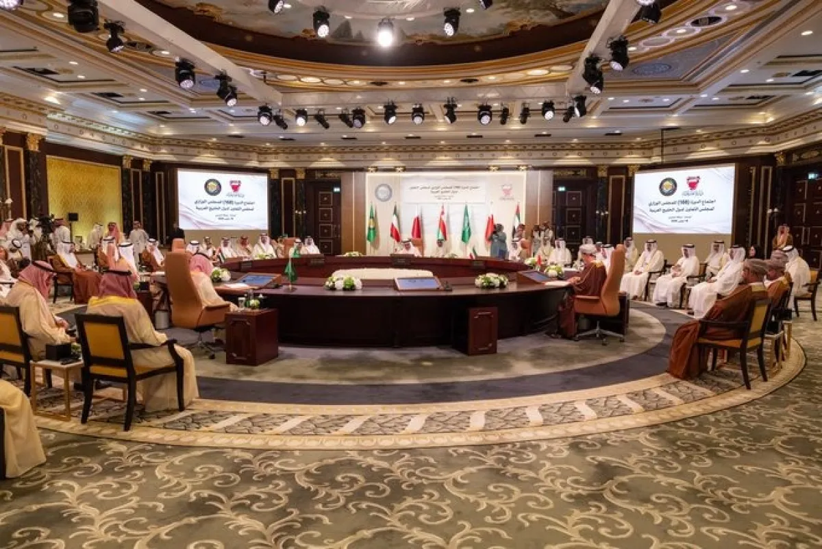 مجلس التعاون الخليجي يؤكد على وحدة وسيادة اليمن ويدعو إلى تصنيف الحوثيين جماعة إرهابية
