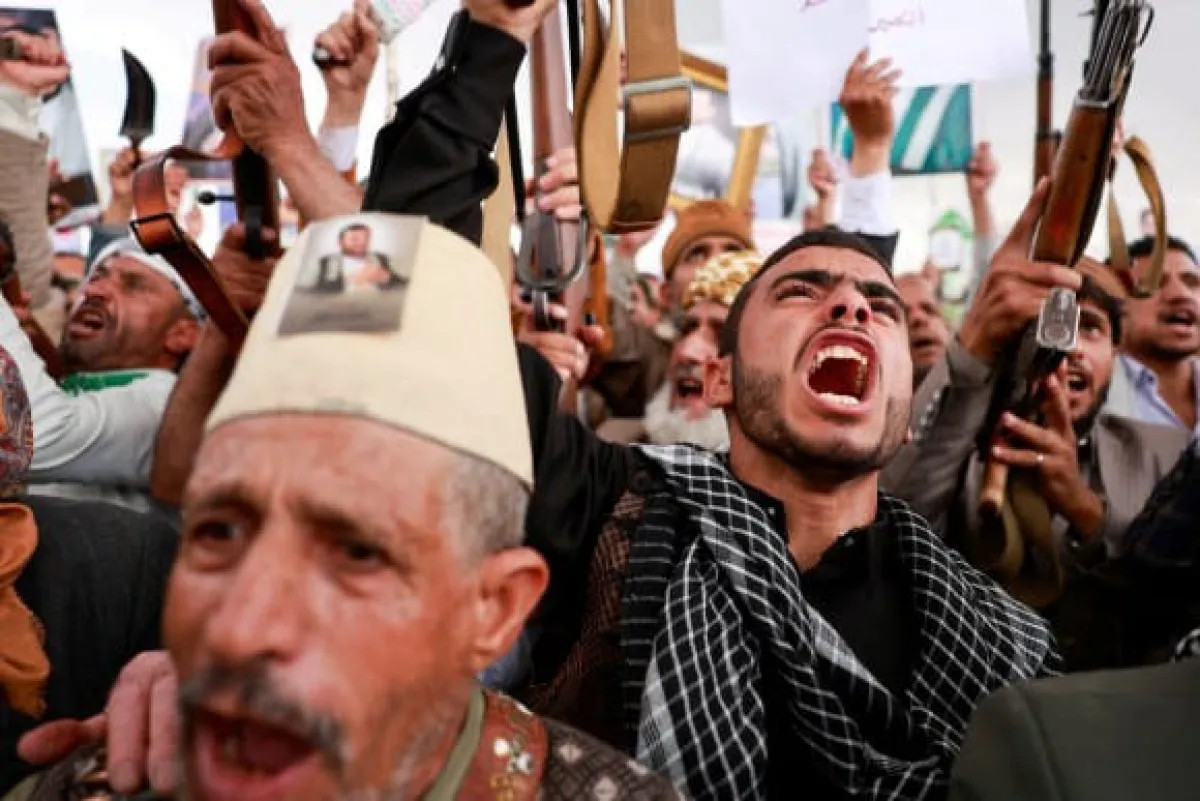 مصادر استخباراتية تكشف: مخدرات وطقوس غيبية ضمن أساليب مليشيا الحوثي للتأثير على المقاتلين
