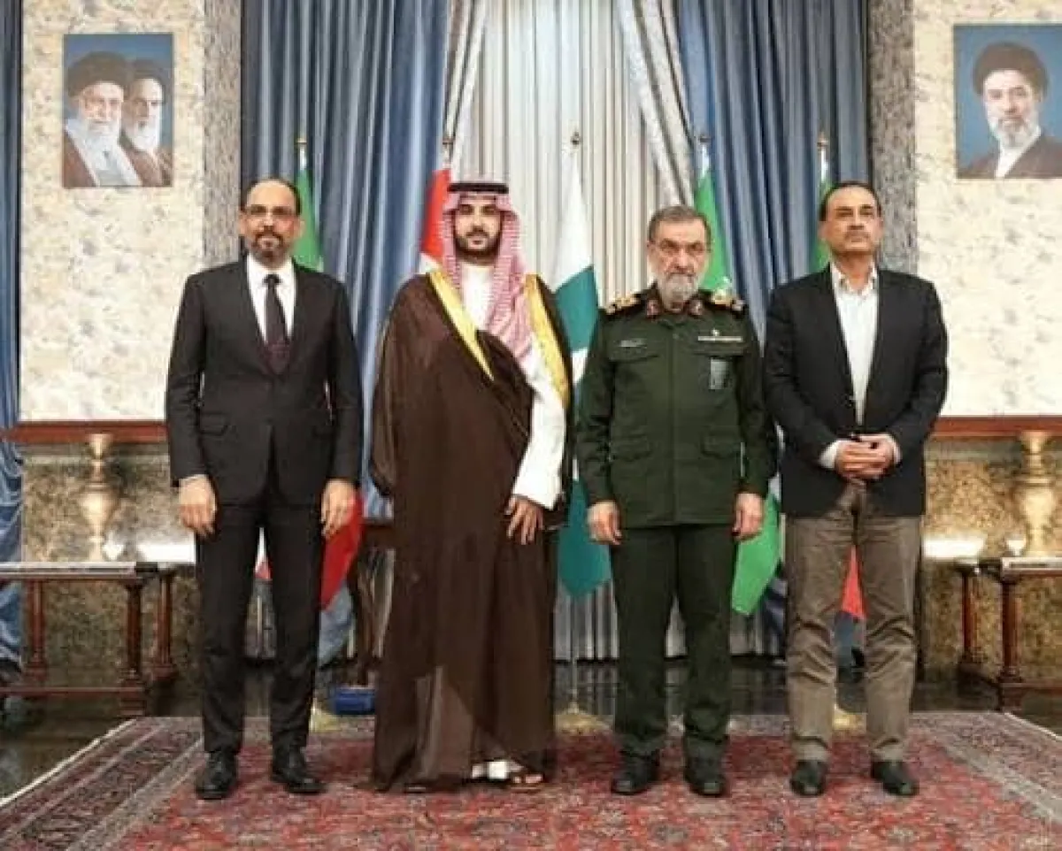 دبلوماسية الخنادق الردعية.. هل يفكك حلف مكة أوراق قوة الحوثي في طهران أم يمنحه شرعية الأمر الواقع؟