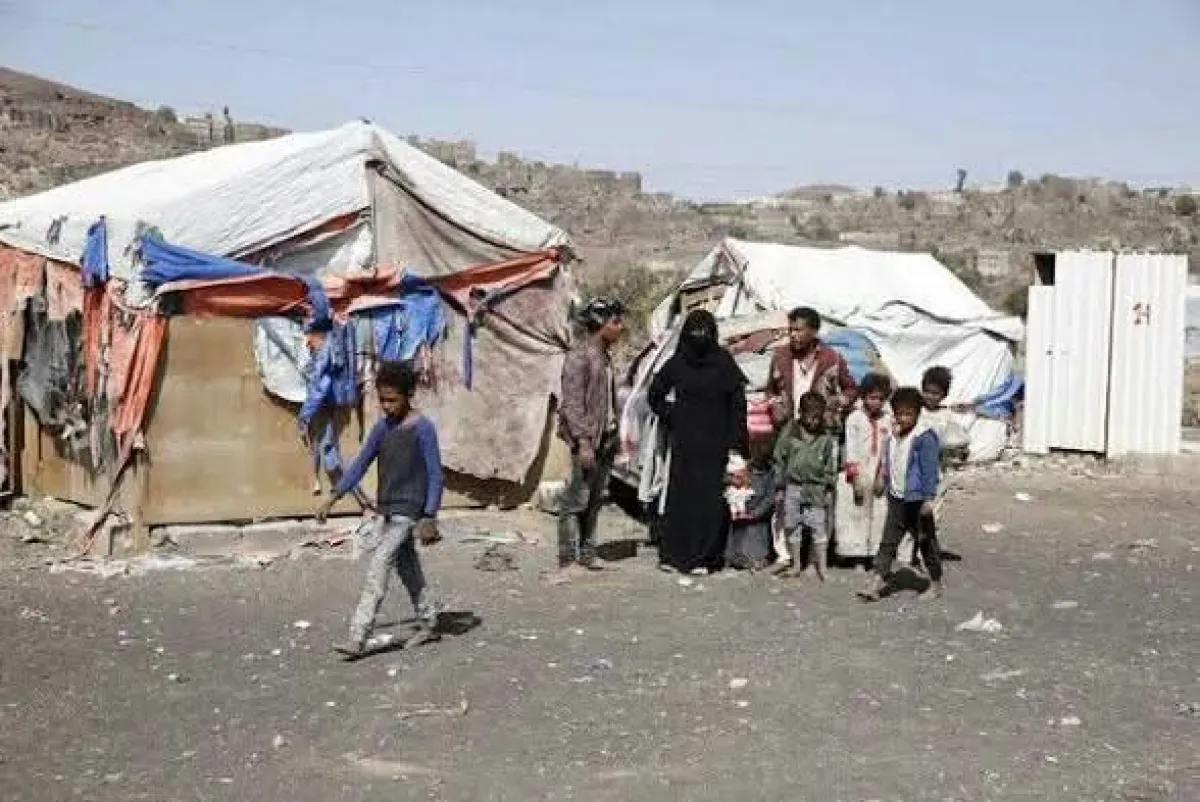 النازحون للمرة الثانية.. حين تفقد العائلة اليمنية ملاذها مرتين